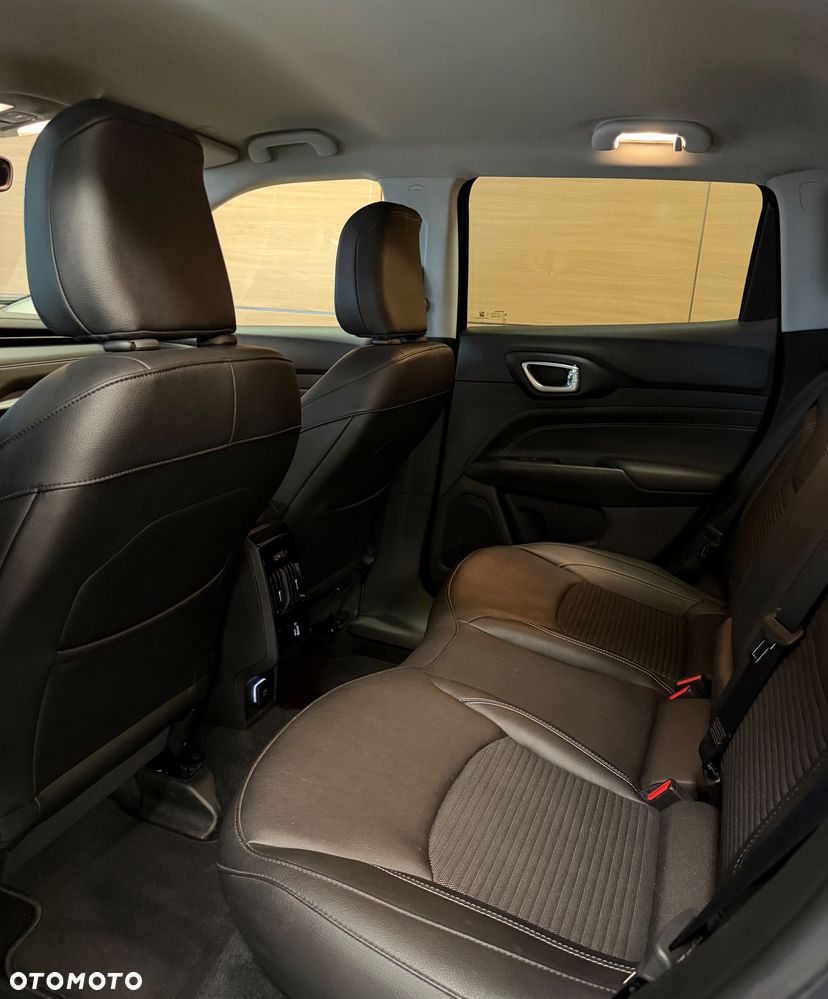 Jeep Compass - 10