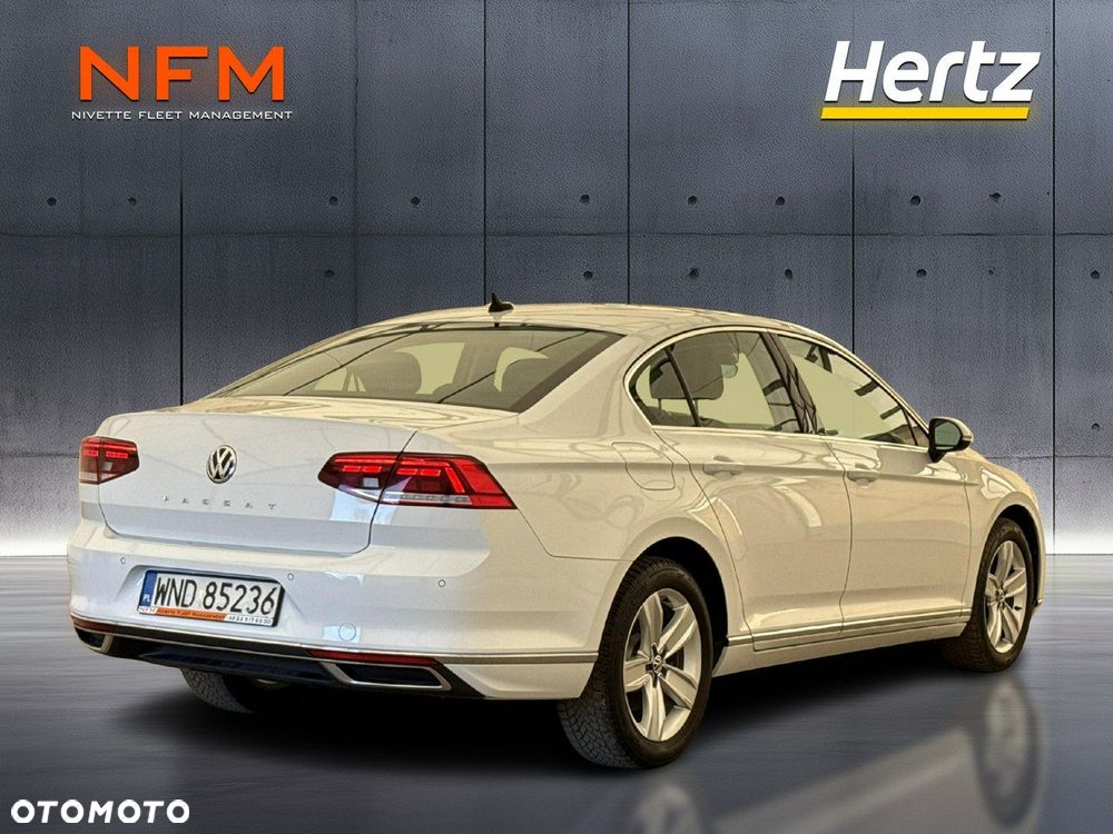 Volkswagen Passat - 6