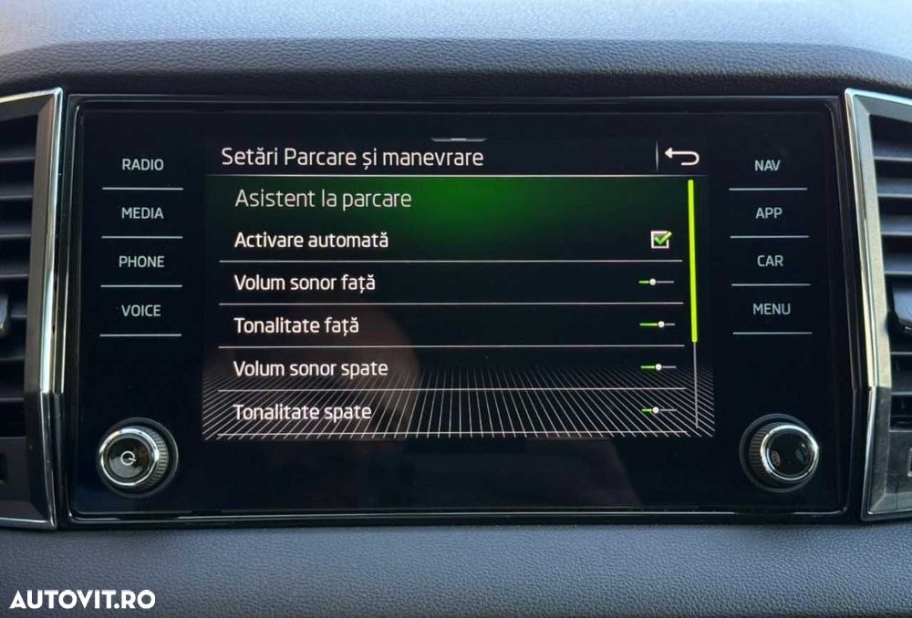 Skoda Karoq 1.6 TDI DSG Ambition - 37