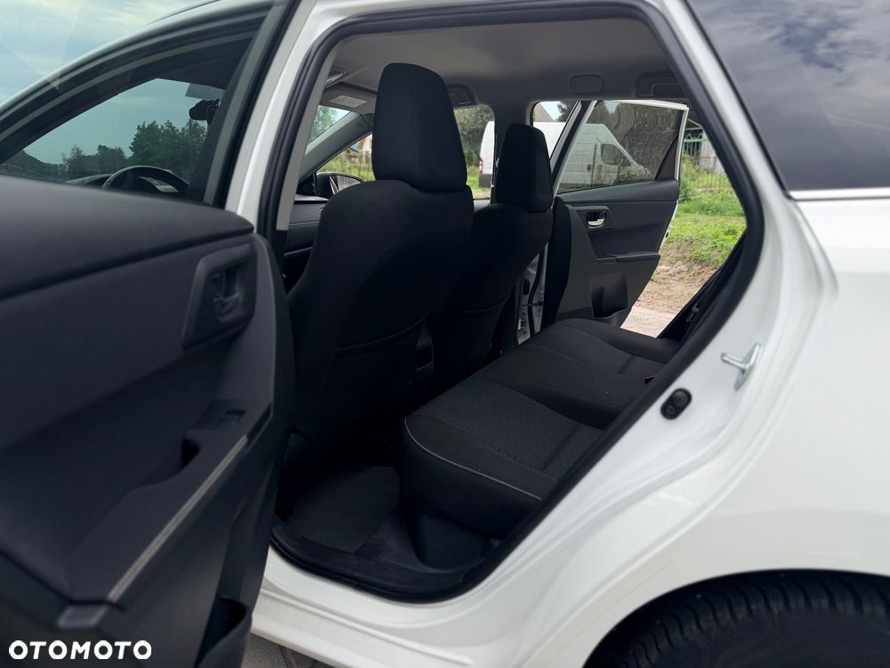 Toyota Auris Hybrid 135 Premium - 12