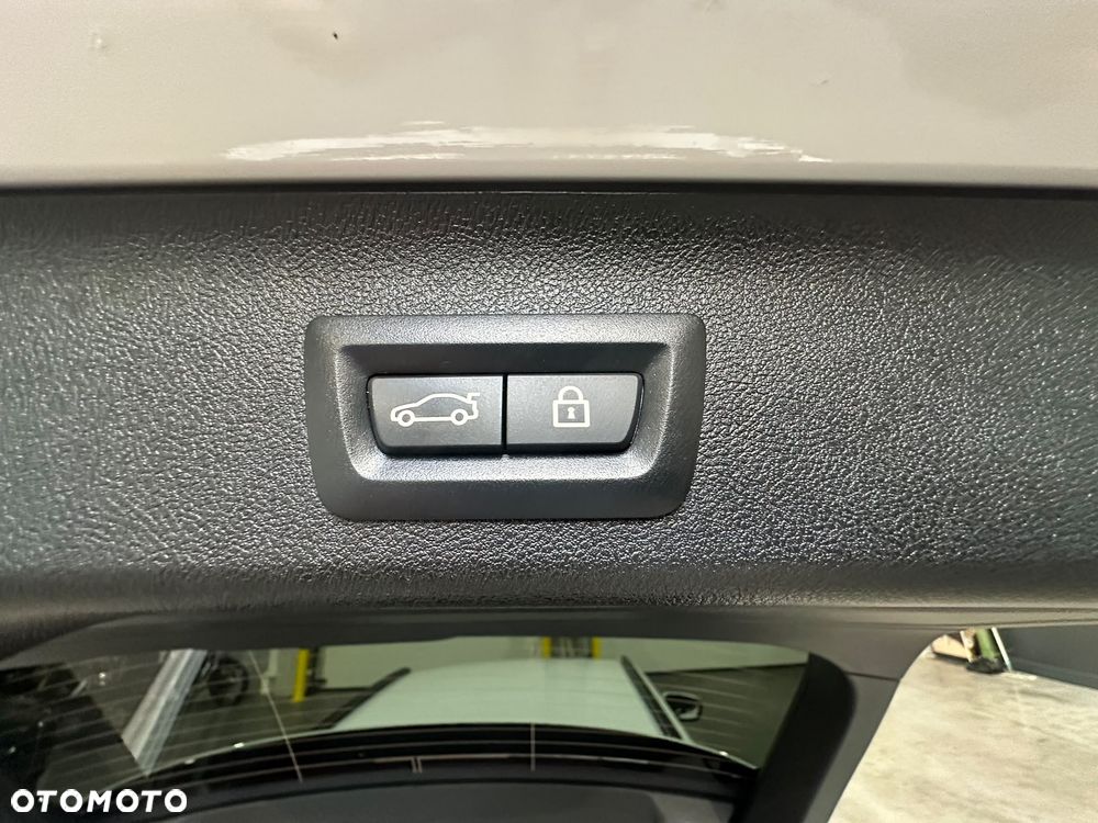 BMW Seria 5 530e M Sport sport - 22