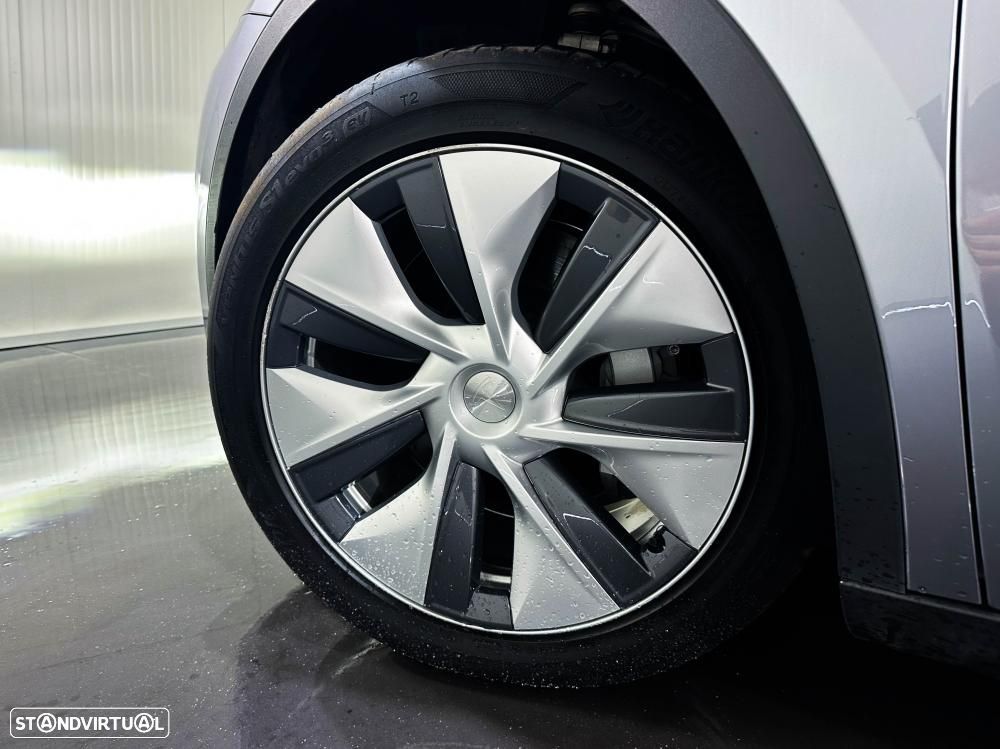 Tesla Model Y Long Range Dual Motor AWD - 59
