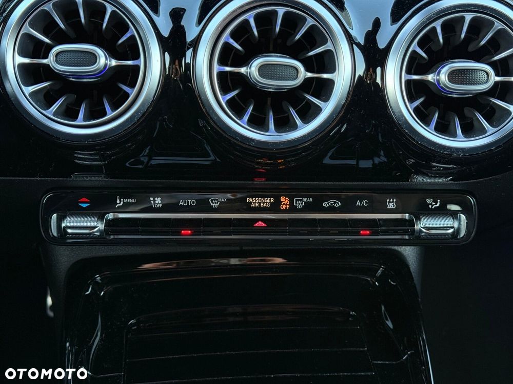 Mercedes-Benz CLA AMG 35 4-Matic 7G-DCT - 19