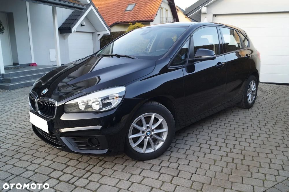 BMW Seria 2 216d - 9