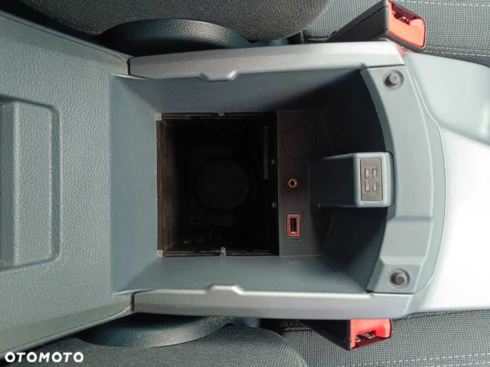Ford C-MAX 1.0 EcoBoost Start-Stopp-System Champions Edition - 34