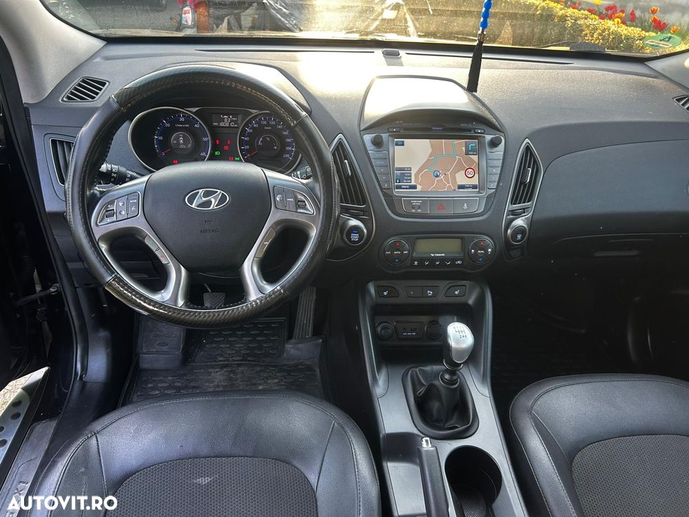 Hyundai ix35 2.0 CRDI High 4WD GLS Premium - 4