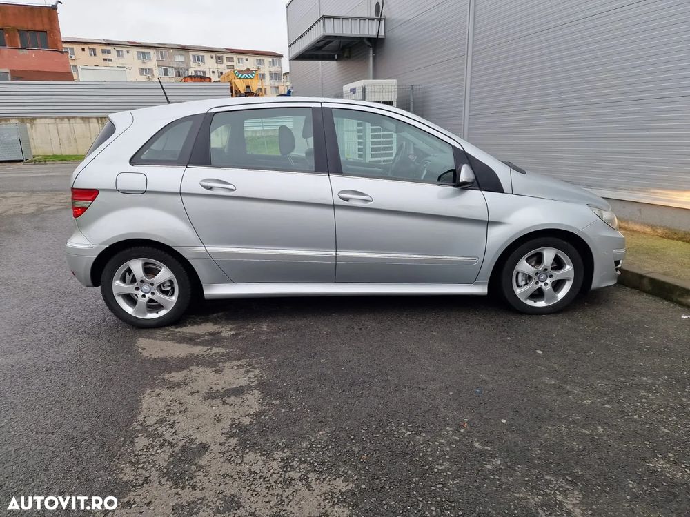 Mercedes-Benz B 200 CDI Autotronic - 27
