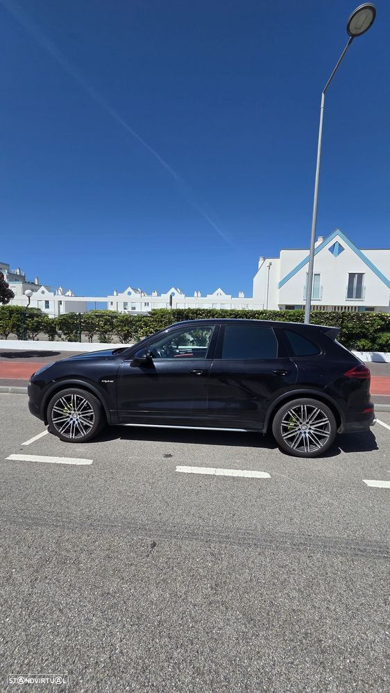 Porsche Cayenne S E-Hybrid Platinum Edition - 1