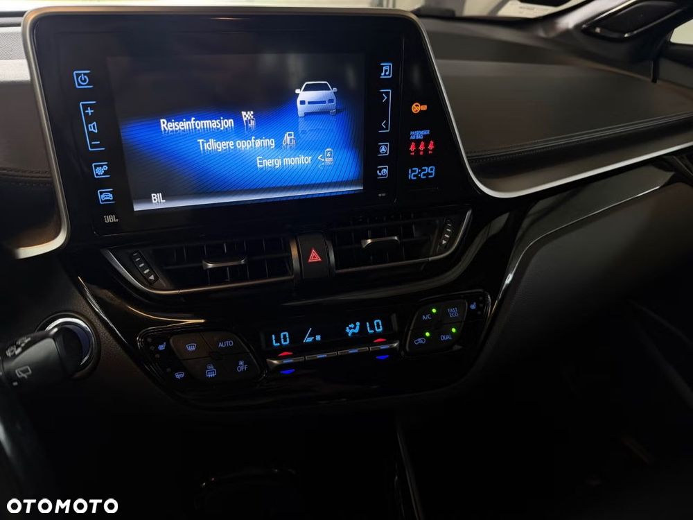 Toyota C-HR Lounge - 13