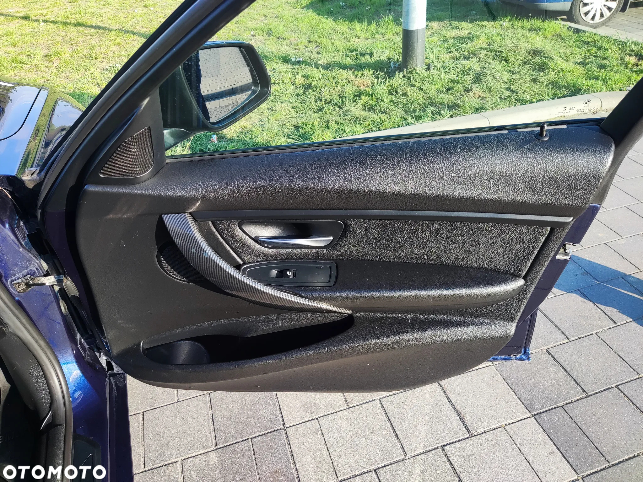 BMW Seria 3 320i - 14