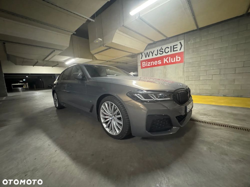 BMW Seria 5 530i xDrive mHEV M Sport sport - 2