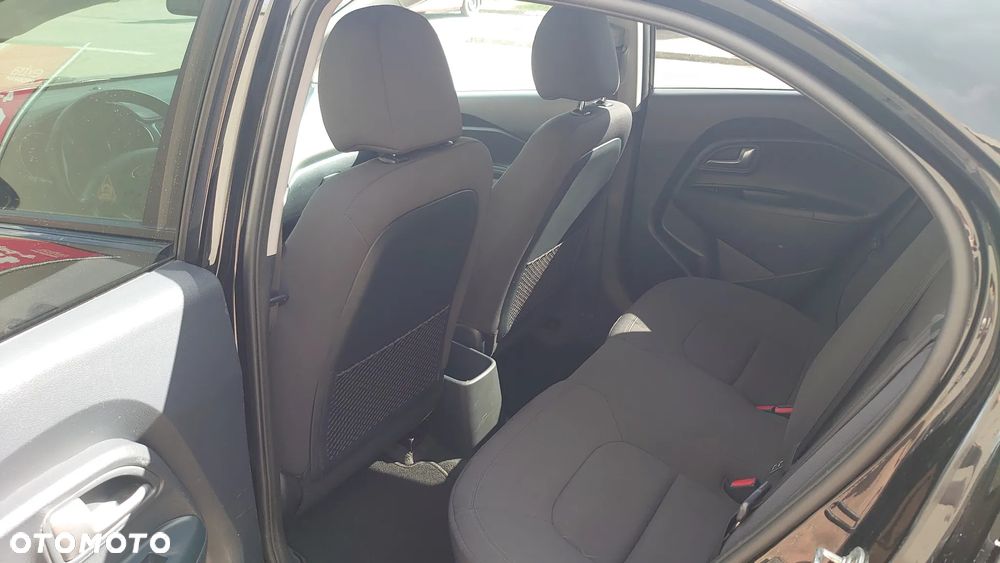 Kia Rio 1.4 Spirit - 13