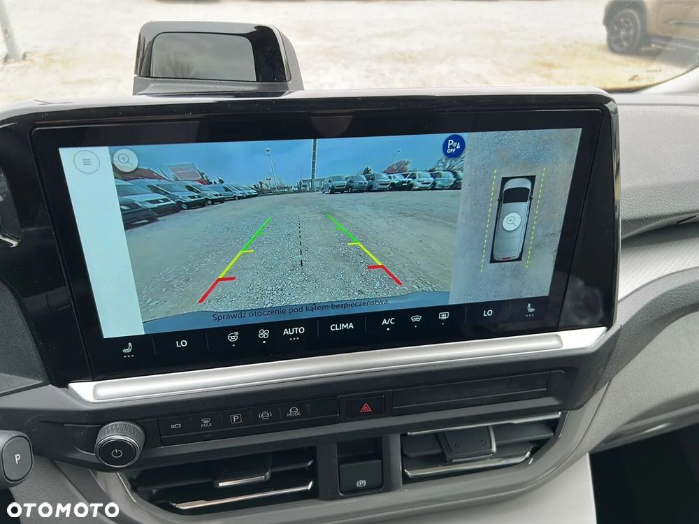 Volkswagen Caravelle - 30