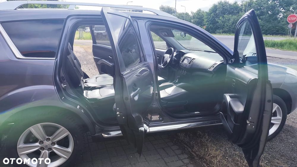 Peugeot 4007 2.2HDi Platinum Euro5 - 16