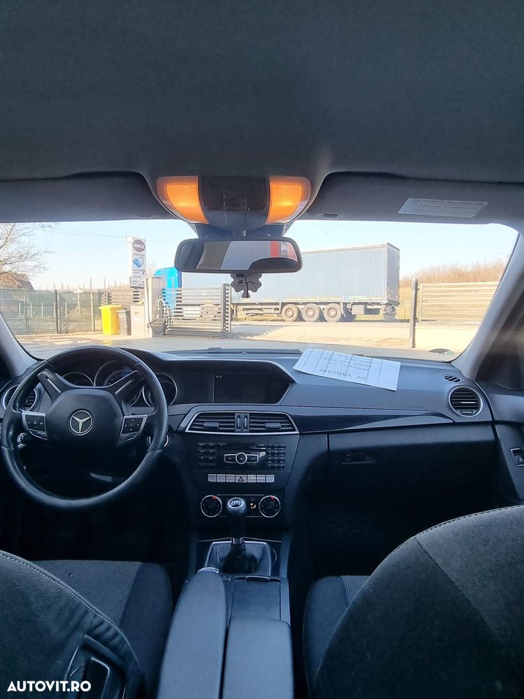 Mercedes-Benz C 180 CDI DPF (BlueEFFICIENCY) - 9