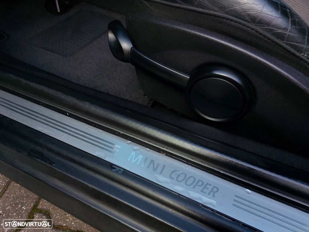 MINI Cabrio Cooper - 17