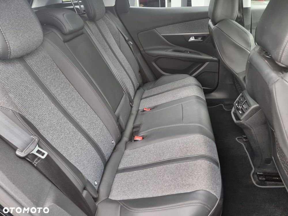 Peugeot 3008 - 22