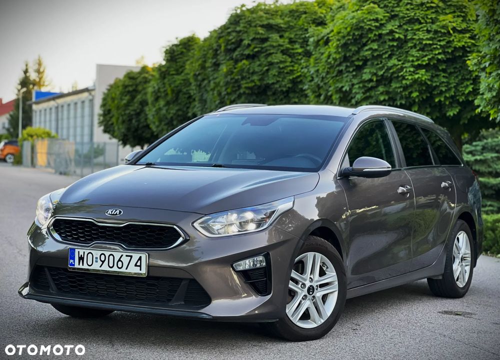 Kia Ceed 1.4 T-GDI DCT OPF Platinum Edition - 16