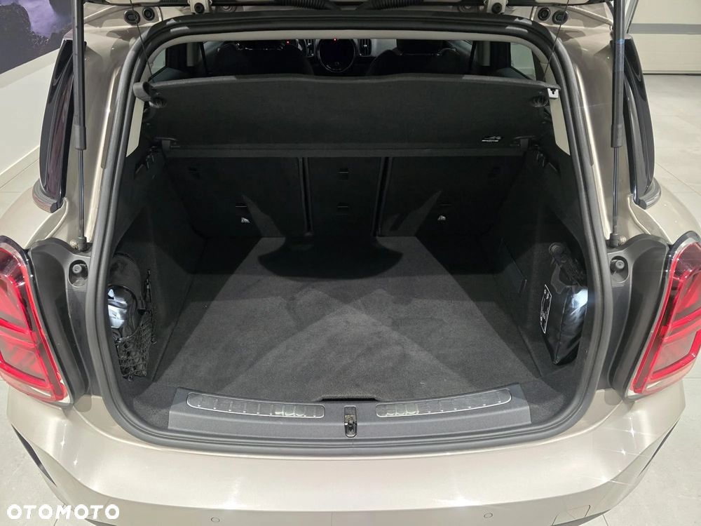 MINI Countryman Cooper Classic Trim - 16