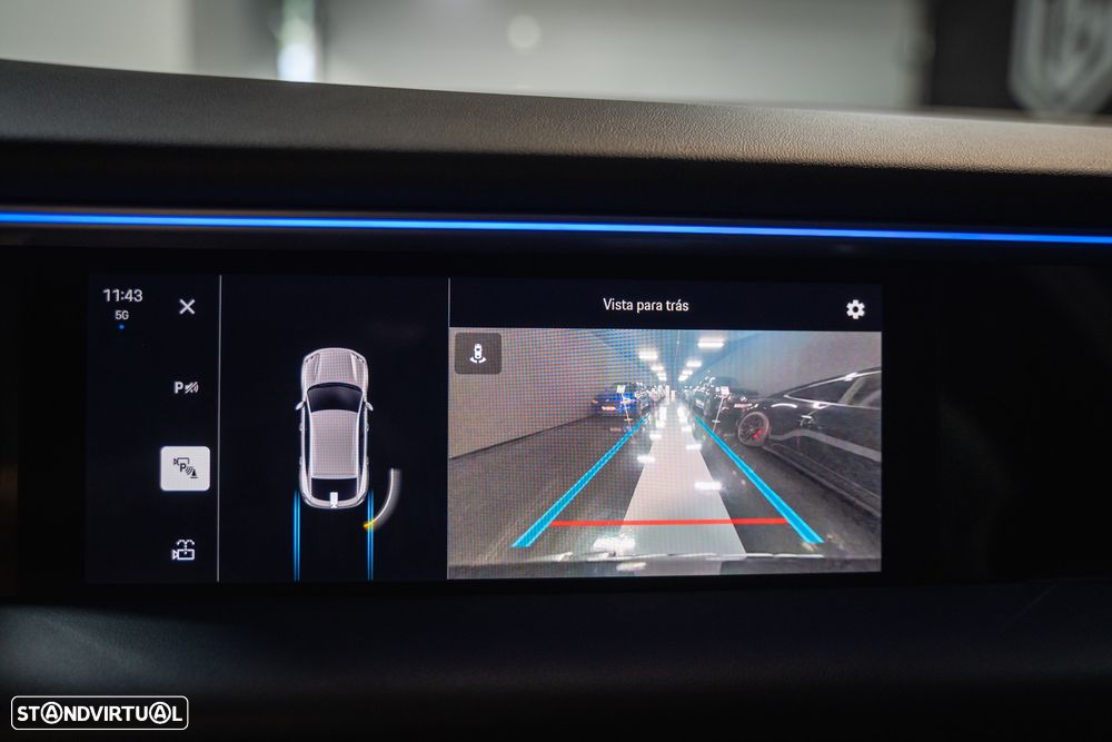 Porsche Macan Electric - 13