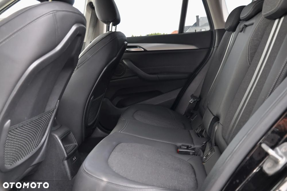 BMW X1 xDrive18d Business Edition sport - 15