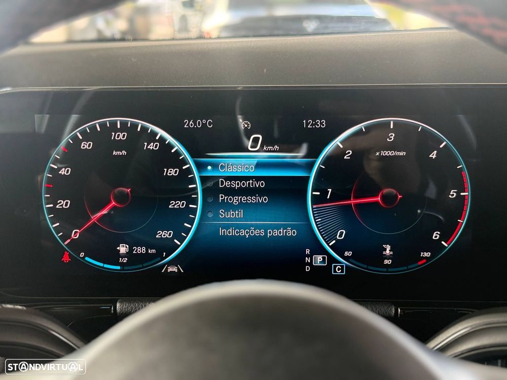 Mercedes-Benz GLA 220 d 4Matic AMG Line - 50