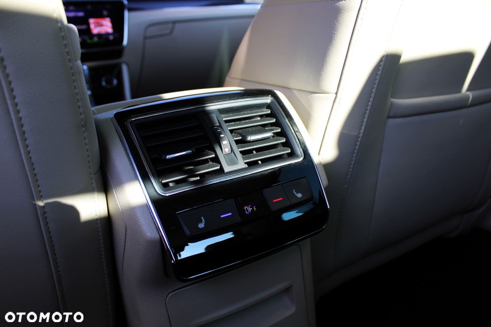 Skoda Superb 2.0 TDI SCR L&K DSG - 20
