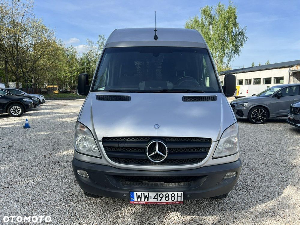 Mercedes-Benz Sprinter - 5