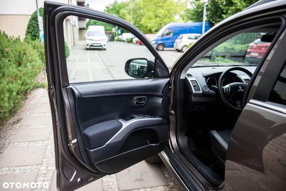 Mitsubishi Outlander 2.0 2WD Edition - 15