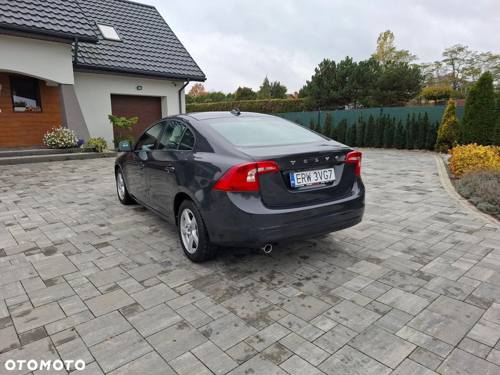 Volvo S60 - 11