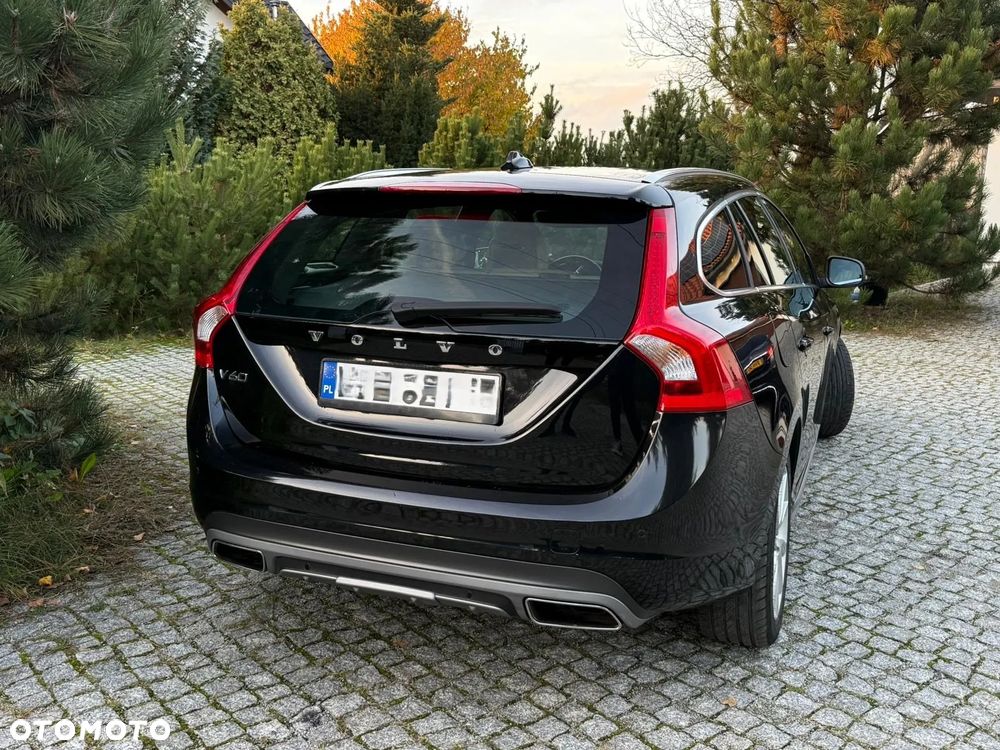 Volvo V60 D4 Geartronic Summum - 14