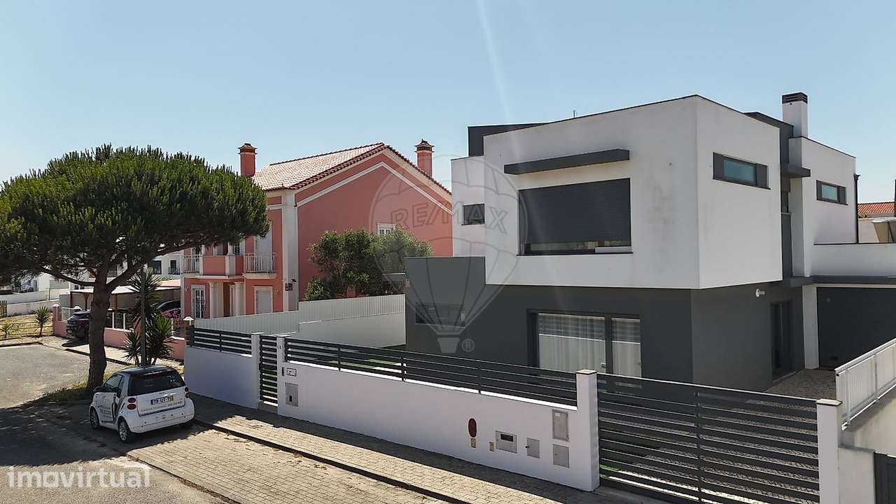 Moradia T4 para venda - Grande imagem: 2/32