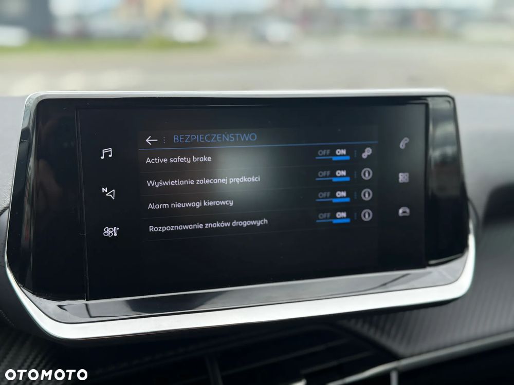 Peugeot 208 PureTech 100 Active - 16