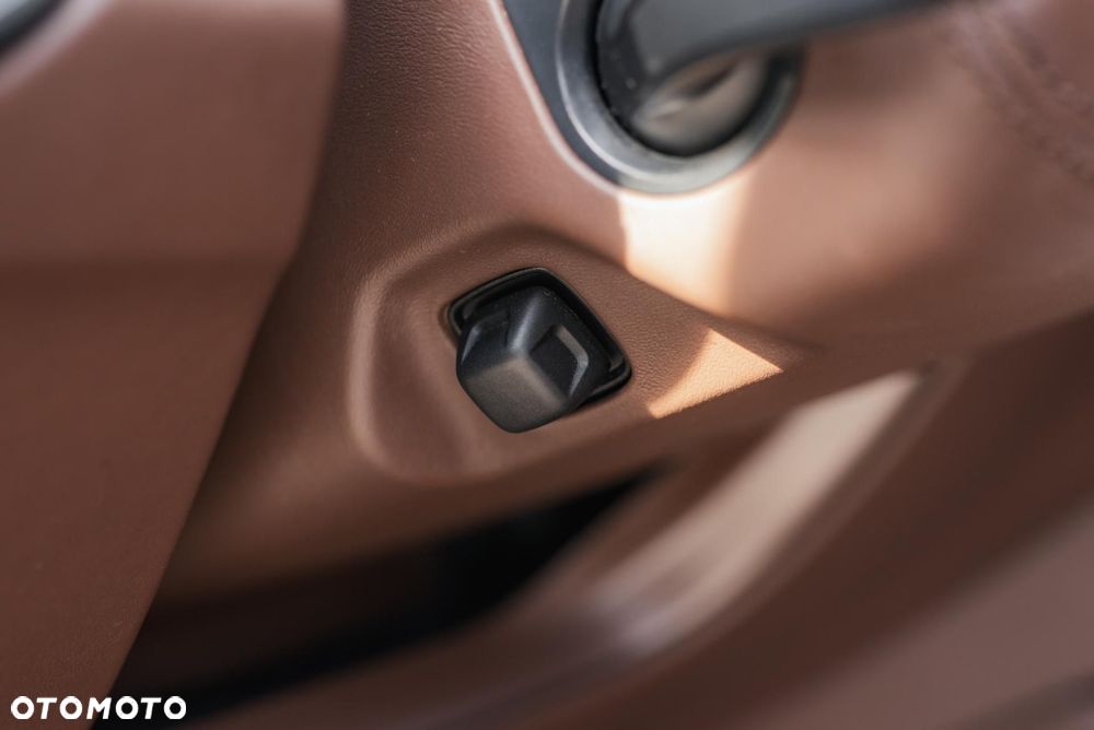 Porsche Cayenne Turbo - 30