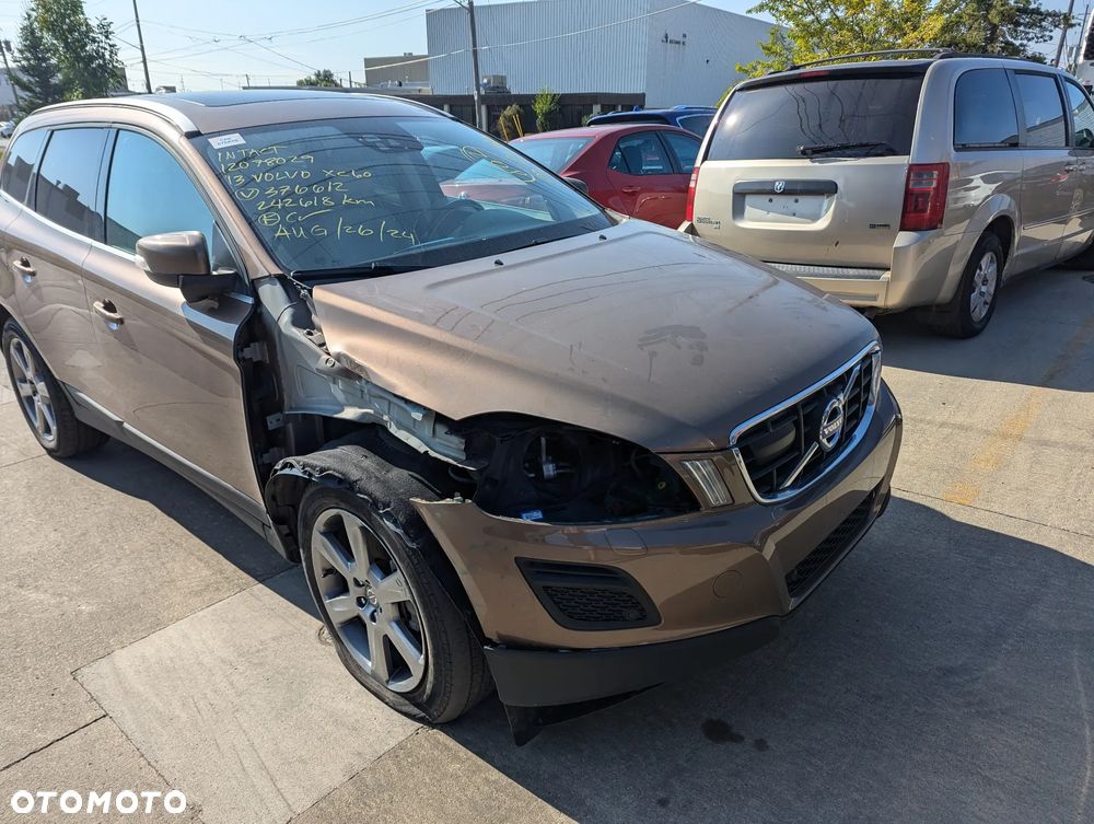Volvo XC 60 - 25