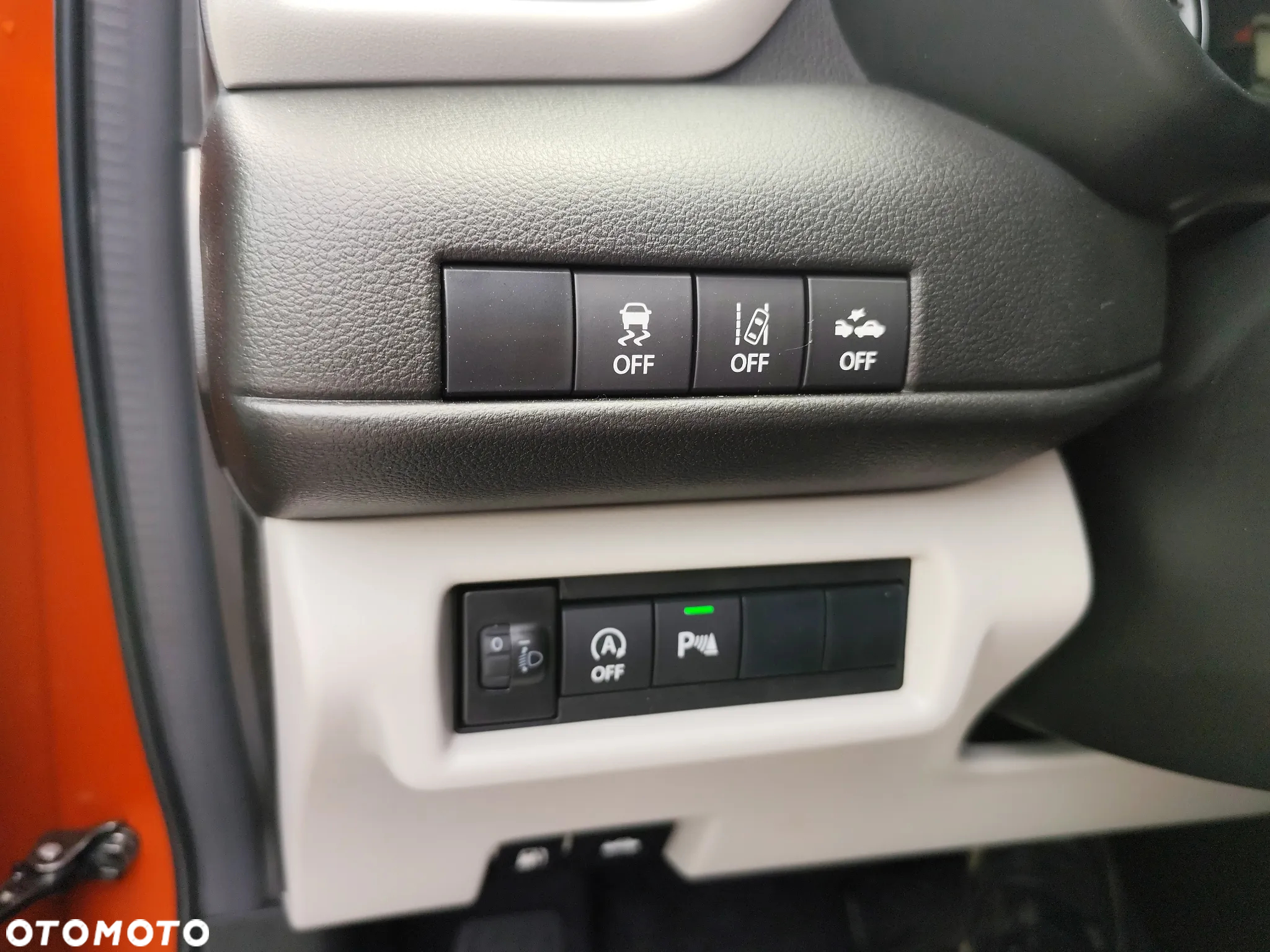 Suzuki Swift 1.2 Dualjet SHVS Premium Plus CVT - 17
