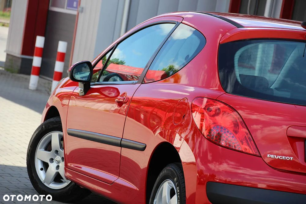 Peugeot 207 1.4 16V Trendy - 16