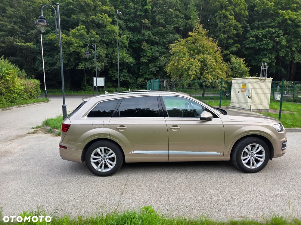 Audi Q7 - 7
