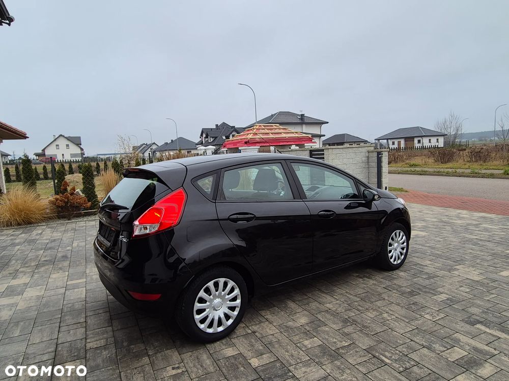 Ford Fiesta 1.25 Titanium - 32