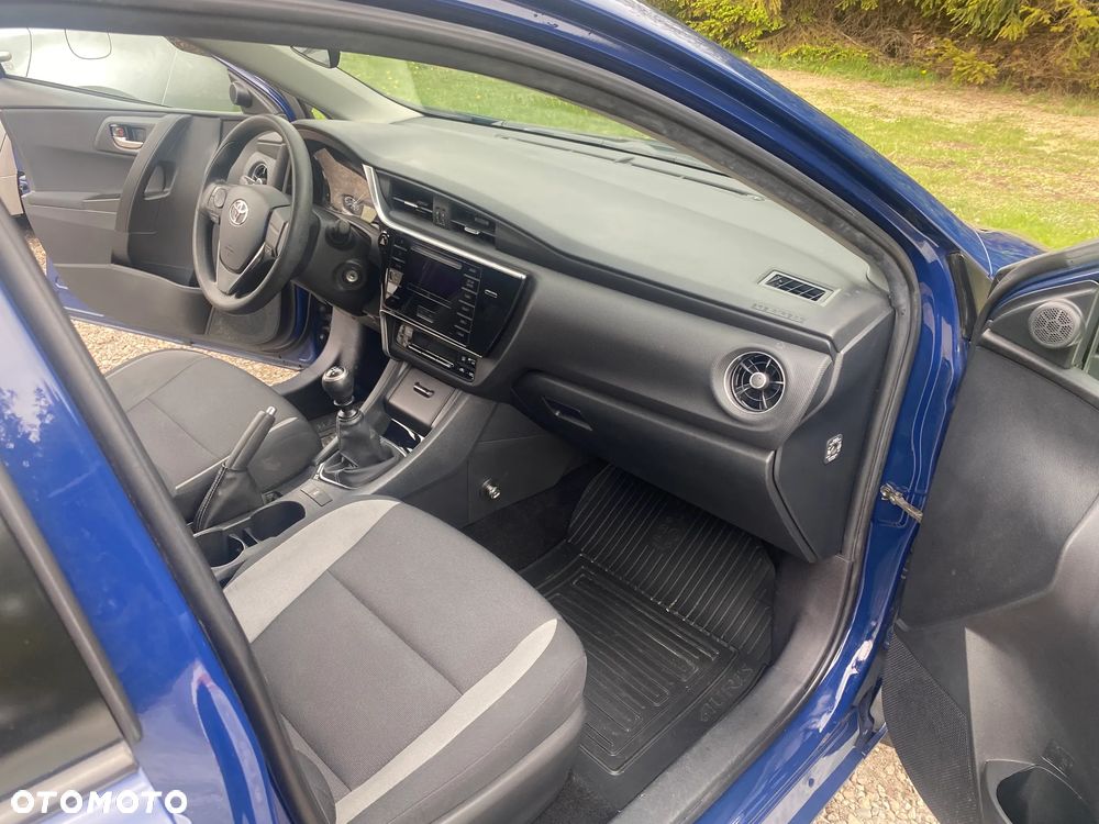 Toyota Auris 1.33 VVT-i Active - 12