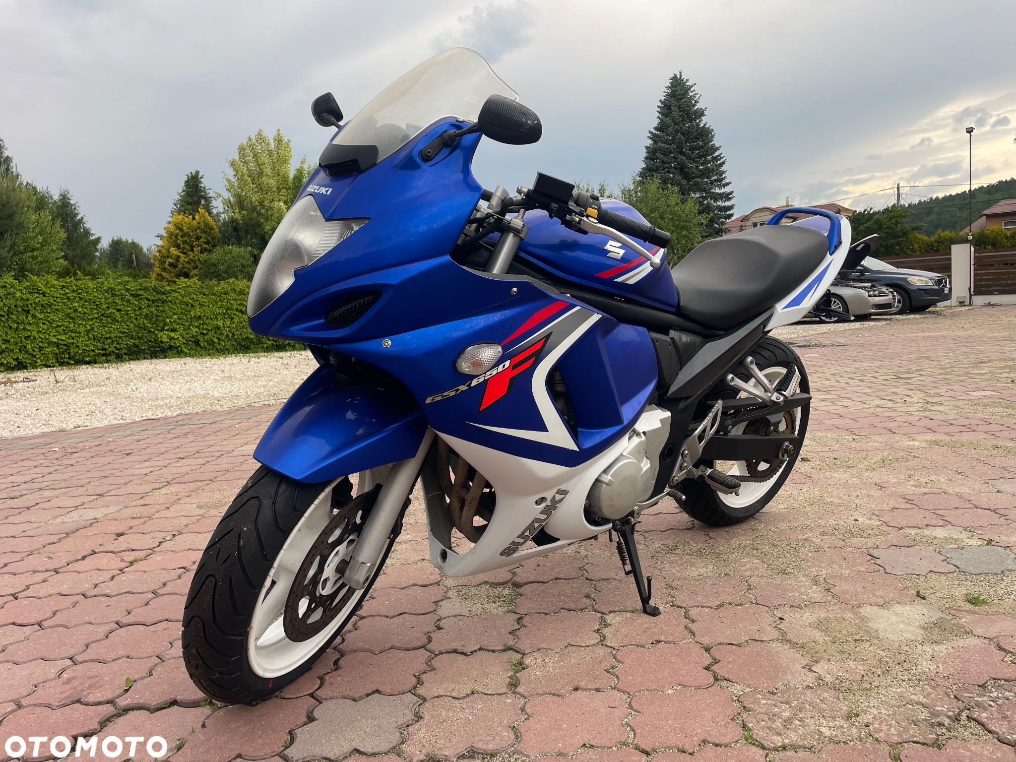 Suzuki GSX - 3