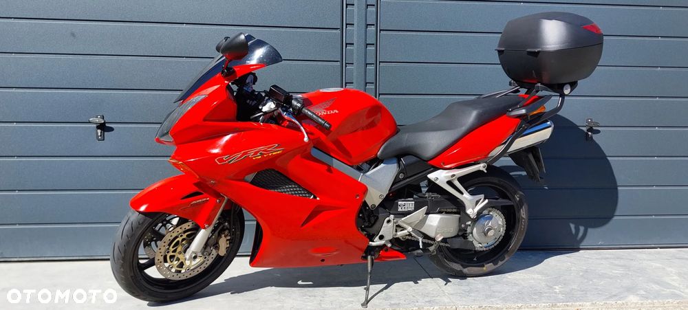 Honda VFR - 15