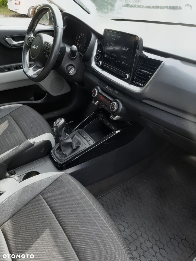 Kia Stonic 1.0 T-GDI L - 16