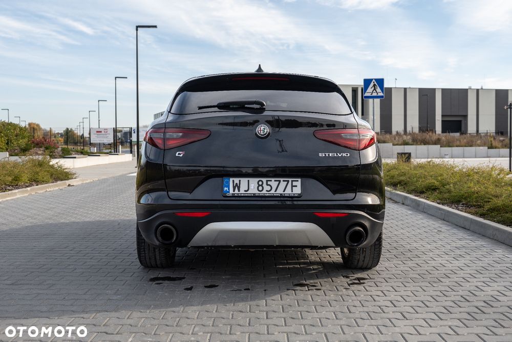 Alfa Romeo Stelvio 2.0 Turbo First Edition Q4 - 9