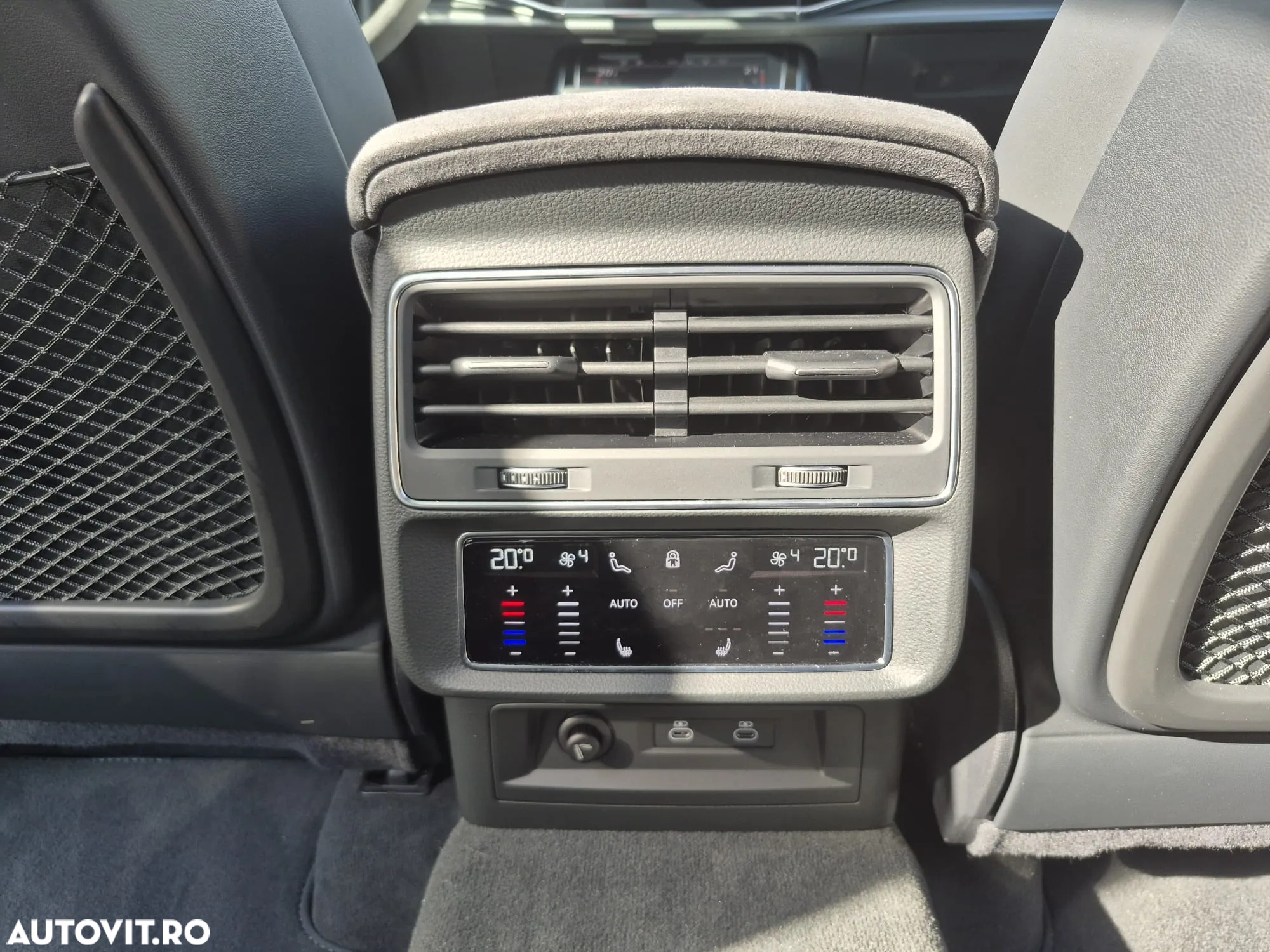 Audi RS Q8 RSQ8 4.0 TFSI quattro MHEV Tiptronic - 25