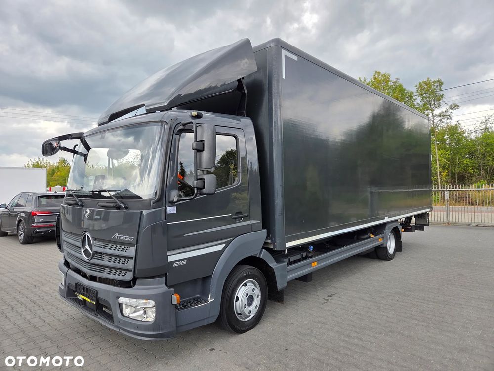 Mercedes-Benz Atego 818