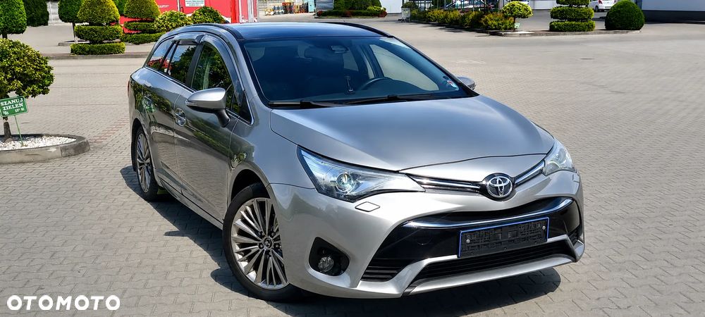 Toyota Avensis 1.8 Business Edition - 1