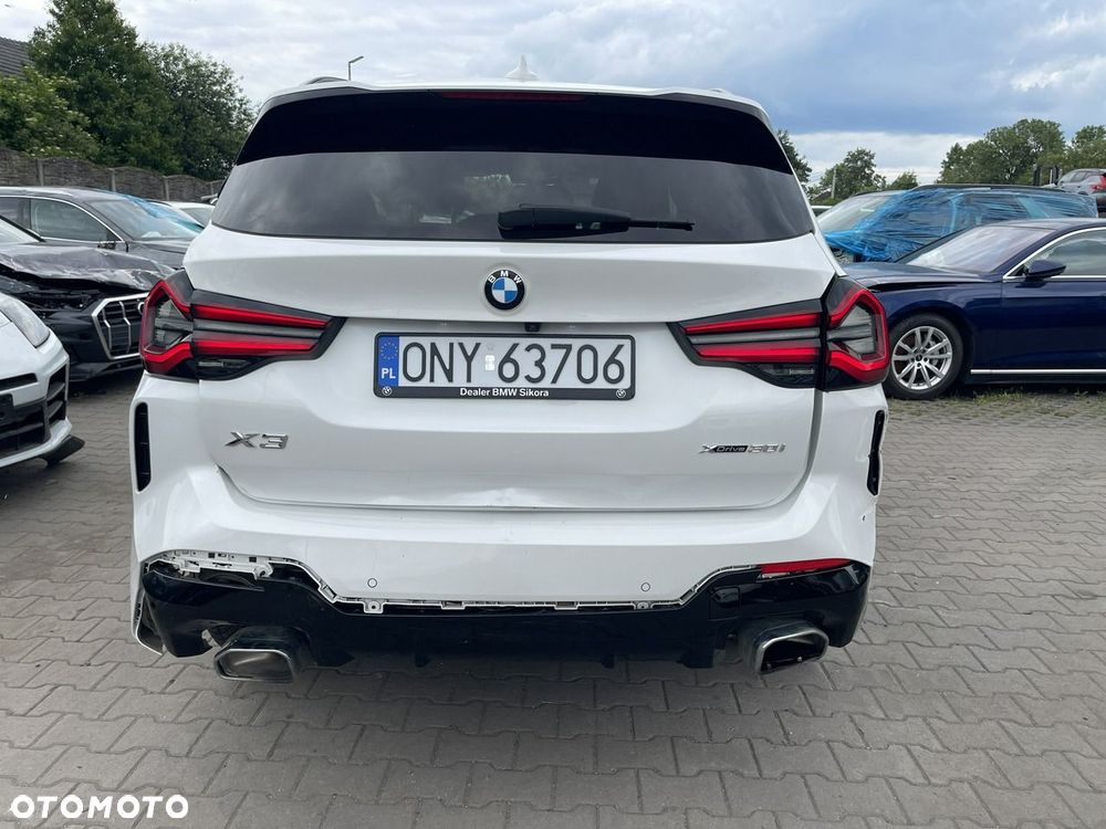 BMW X3 xDrive30i M Sport Edition - 4