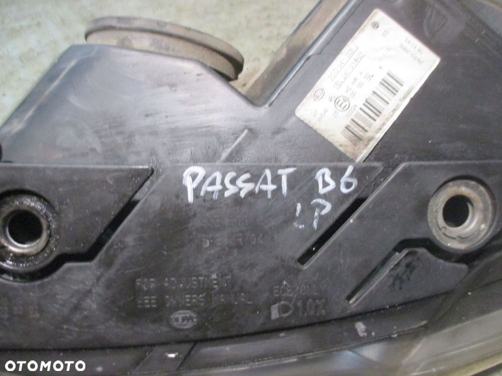 REFLEKTOR LAMPA LEWA PRZÓD VW PASSAT B6 EUROPA - 2