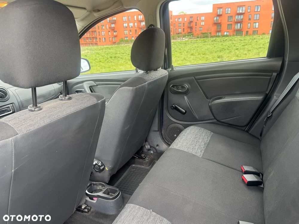 Dacia Duster 1.6 - 21